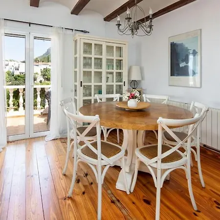 Maya 6 * Denia