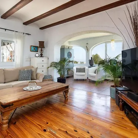 Maya 6 * Denia